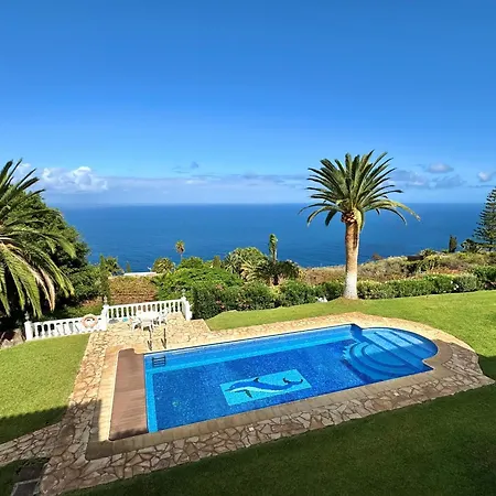 Apartment Residencial Rolando *
